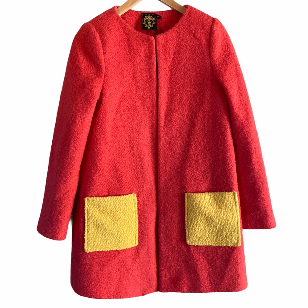 nishe Wool Blend Salmon & Yellow Hook Closure Coat